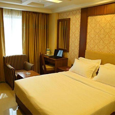 The Vijay Park - Airport Otel Chennai Dış mekan fotoğraf