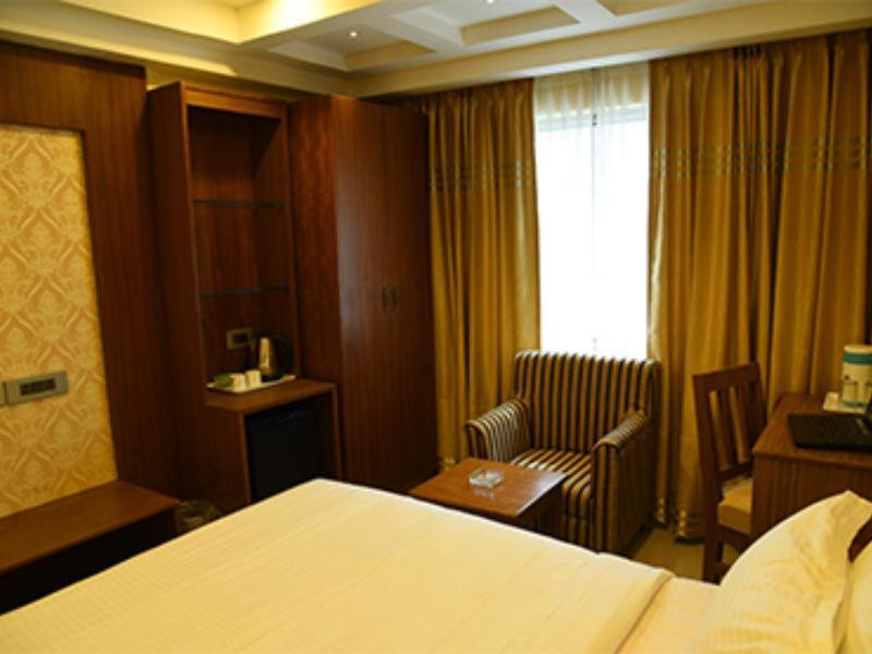 The Vijay Park - Airport Otel Chennai Dış mekan fotoğraf
